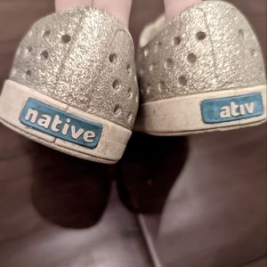 Kids Native Jefferson Bling silver size 7